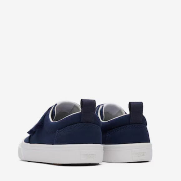 NEW TOMMY BAHAMA TOMS Fenix Double Strap Sneaker - Kids' Size: 7 - Picture 3 of 8